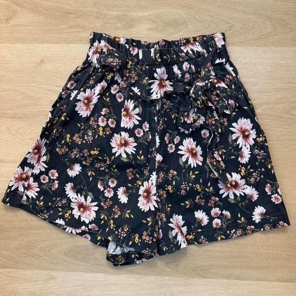Wild Fable floral shorts‎